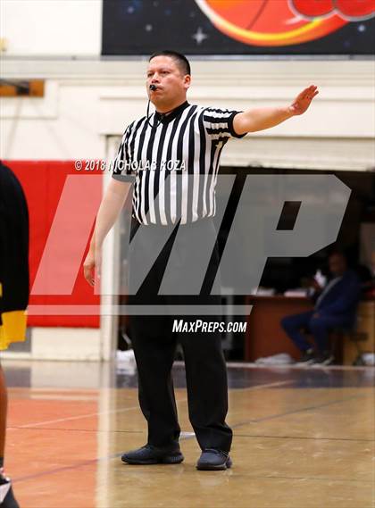 Thumbnail 2 in Notre Dame vs. George Washington Prep (Trevor Ariza Tip-off Classic) photogallery.
