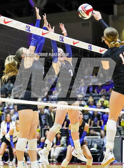 Thumbnail 3 in Nocona @ Leon (UIL 2A D1 Volleyball Final) photogallery.