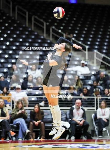 Thumbnail 3 in Nocona @ Leon (UIL 2A D1 Volleyball Final) photogallery.