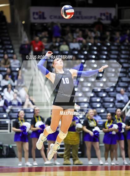 Thumbnail 1 in Nocona @ Leon (UIL 2A D1 Volleyball Final) photogallery.
