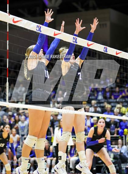 Thumbnail 3 in Nocona @ Leon (UIL 2A D1 Volleyball Final) photogallery.