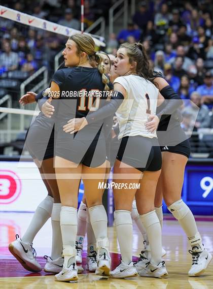 Thumbnail 1 in Nocona @ Leon (UIL 2A D1 Volleyball Final) photogallery.
