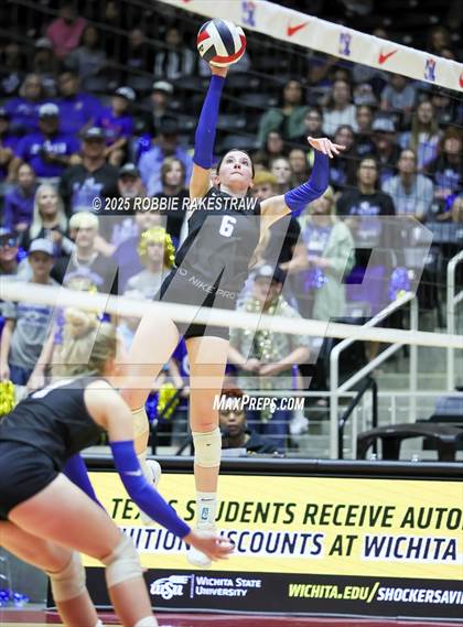 Thumbnail 2 in Nocona @ Leon (UIL 2A D1 Volleyball Final) photogallery.