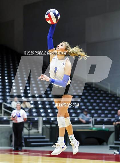 Thumbnail 3 in Nocona @ Leon (UIL 2A D1 Volleyball Final) photogallery.