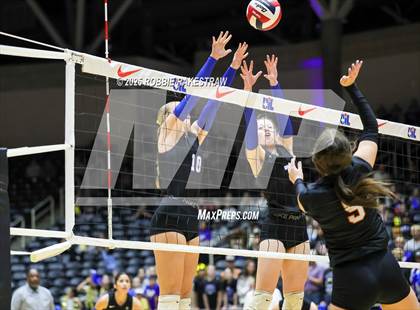 Thumbnail 2 in Nocona @ Leon (UIL 2A D1 Volleyball Final) photogallery.