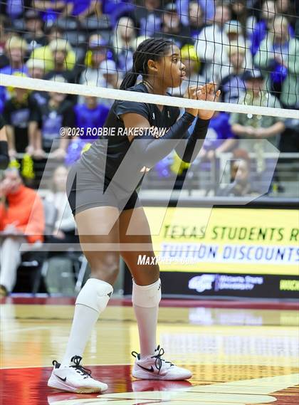 Thumbnail 2 in Nocona @ Leon (UIL 2A D1 Volleyball Final) photogallery.