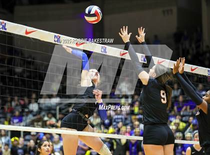 Thumbnail 3 in Nocona @ Leon (UIL 2A D1 Volleyball Final) photogallery.