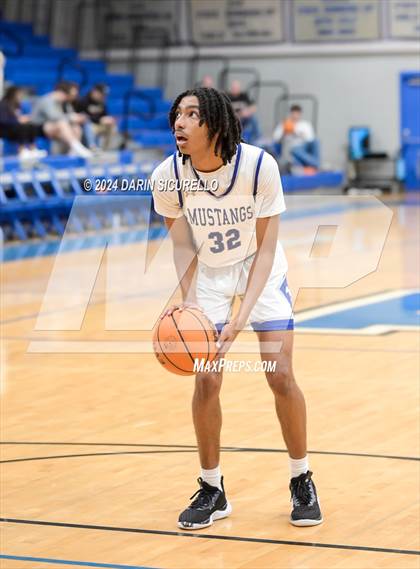 Thumbnail 1 in Dobson vs Desert Ridge (AIA 6A Play-In) photogallery.