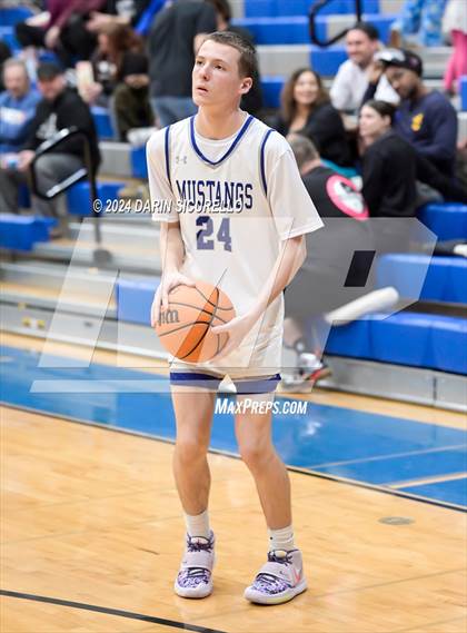 Thumbnail 3 in Dobson vs Desert Ridge (AIA 6A Play-In) photogallery.