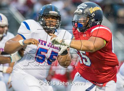 Thumbnail 1 in Phil Simms Classic (North vs. South) photogallery.