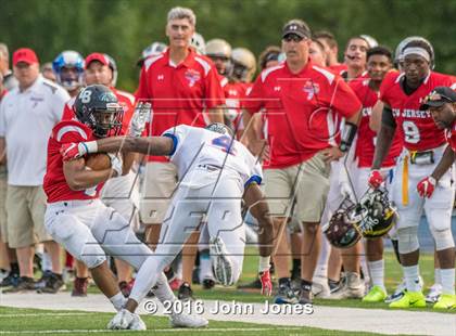Thumbnail 2 in Phil Simms Classic (North vs. South) photogallery.