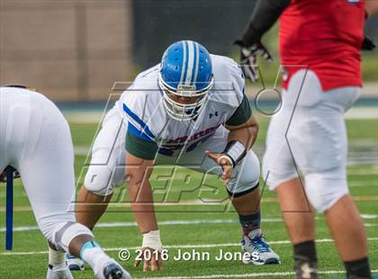 Thumbnail 1 in Phil Simms Classic (North vs. South) photogallery.