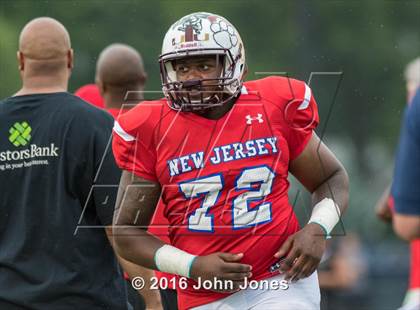 Thumbnail 2 in Phil Simms Classic (North vs. South) photogallery.