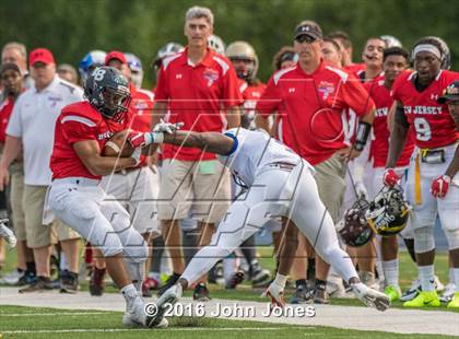 Thumbnail 3 in Phil Simms Classic (North vs. South) photogallery.