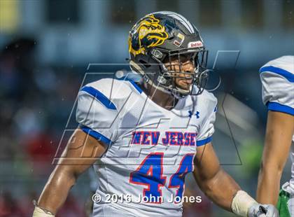 Thumbnail 1 in Phil Simms Classic (North vs. South) photogallery.