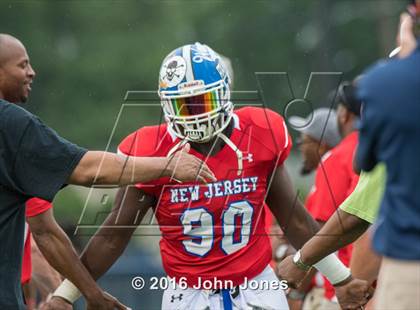 Thumbnail 2 in Phil Simms Classic (North vs. South) photogallery.