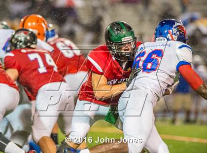 Thumbnail 1 in Phil Simms Classic (North vs. South) photogallery.