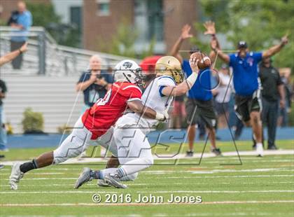 Thumbnail 2 in Phil Simms Classic (North vs. South) photogallery.