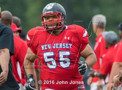 Thumbnail 1 in Phil Simms Classic (North vs. South) photogallery.