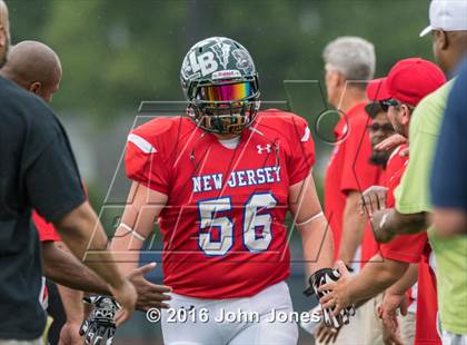 Thumbnail 2 in Phil Simms Classic (North vs. South) photogallery.
