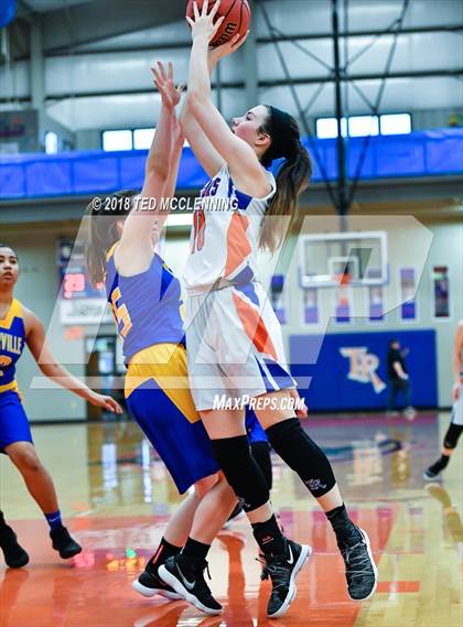 Thumbnail 1 in Two Rivers vs. Cedarville (AAA 3A Regional Playoff) photogallery.