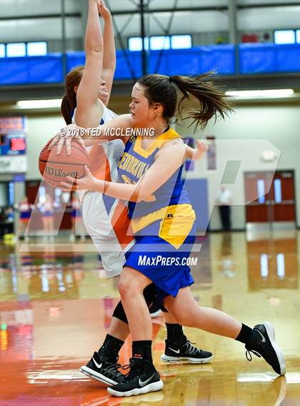 Thumbnail 3 in Two Rivers vs. Cedarville (AAA 3A Regional Playoff) photogallery.
