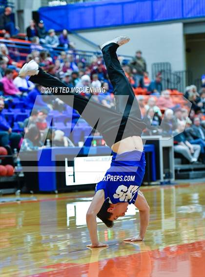 Thumbnail 2 in Two Rivers vs. Cedarville (AAA 3A Regional Playoff) photogallery.