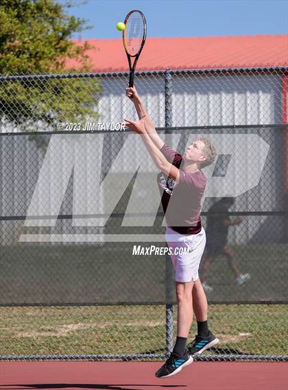 Thumbnail 2 in UIL 2A District Tennis Tournament photogallery.