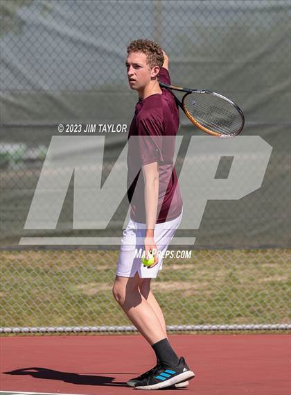 Thumbnail 2 in UIL 2A District Tennis Tournament photogallery.