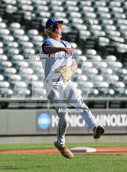 Thumbnail 2 in Gunter vs. London (UIL 3A Baseball Semifinal) photogallery.