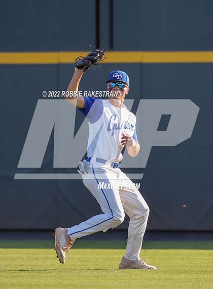 Thumbnail 2 in Gunter vs. London (UIL 3A Baseball Semifinal) photogallery.