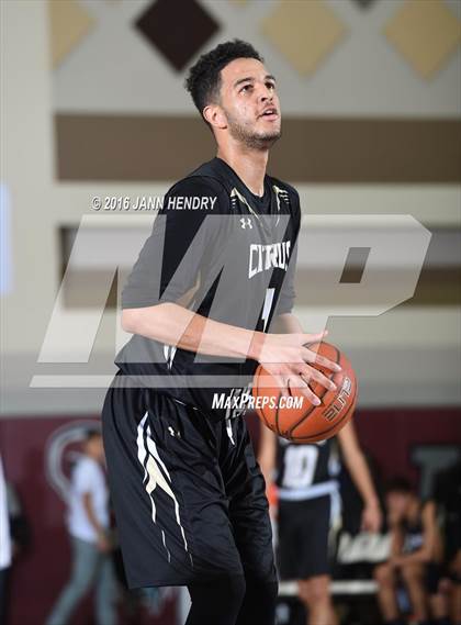 Thumbnail 2 in Saddleback Valley Christian vs. Citrus Valley (Rancho Mirage Holiday Invitational) photogallery.