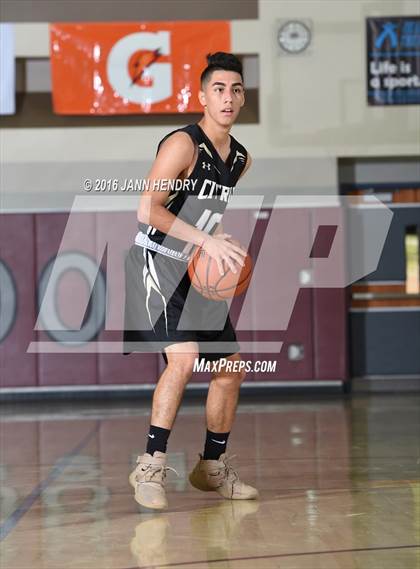 Thumbnail 1 in Saddleback Valley Christian vs. Citrus Valley (Rancho Mirage Holiday Invitational) photogallery.