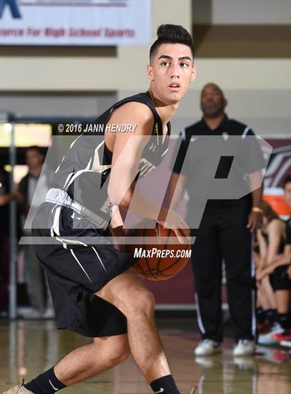 Thumbnail 1 in Saddleback Valley Christian vs. Citrus Valley (Rancho Mirage Holiday Invitational) photogallery.
