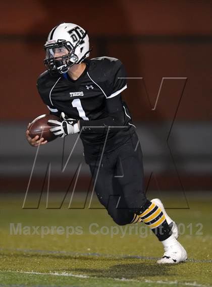 Thumbnail 2 in Bosco Tech vs. Fillmore photogallery.