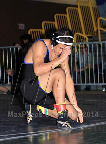 Thumbnail 3 in CIF Boys Divisional Championships  photogallery.