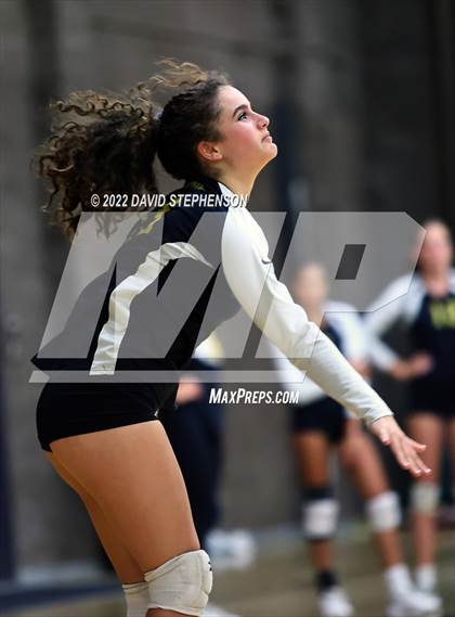 Thumbnail 1 in Righetti @ Arroyo Grande photogallery.