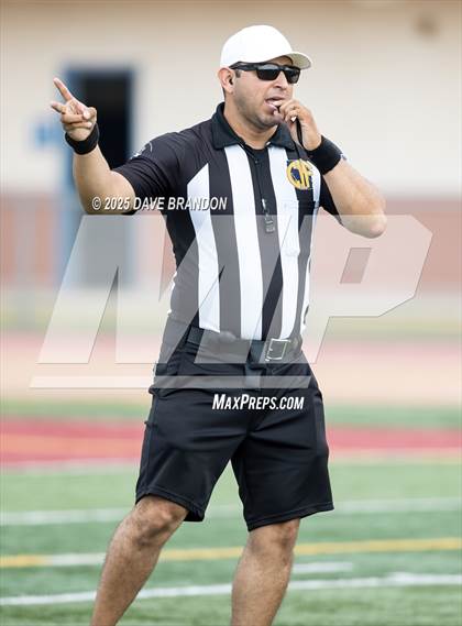 Thumbnail 3 in Hart vs Oxnard (Oxnard JV Tournament) photogallery.