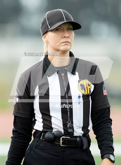 Thumbnail 2 in Hart vs Oxnard (Oxnard JV Tournament) photogallery.