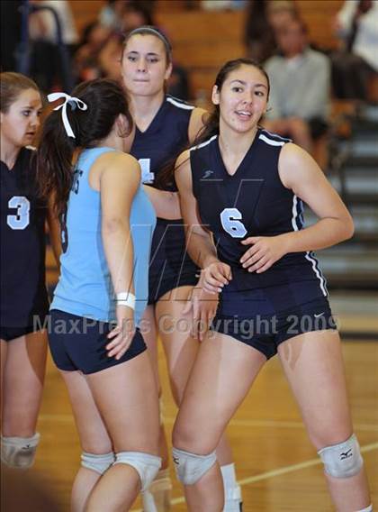 Thumbnail 1 in Arcadia @ Crescenta Valley photogallery.