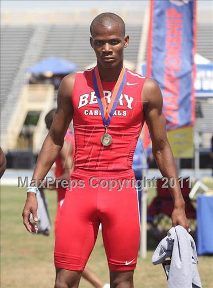 Thumbnail 2 in NCHSAA 2A Track & Field Championships photogallery.