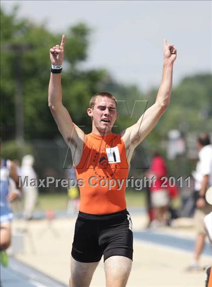 Thumbnail 2 in NCHSAA 2A Track & Field Championships photogallery.