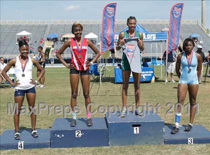 Thumbnail 1 in NCHSAA 2A Track & Field Championships photogallery.