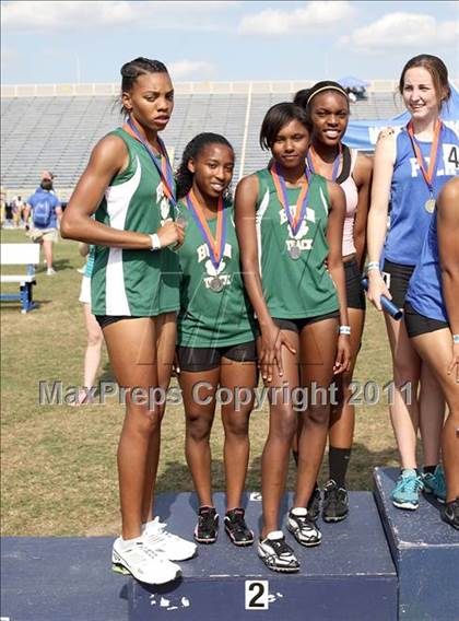 Thumbnail 1 in NCHSAA 2A Track & Field Championships photogallery.