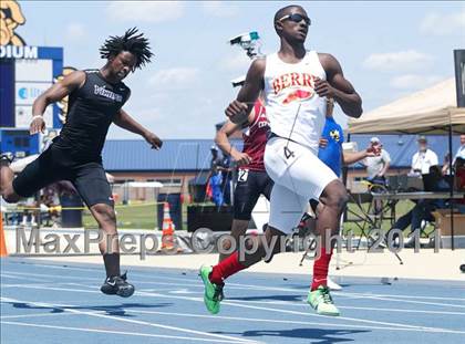 Thumbnail 1 in NCHSAA 2A Track & Field Championships photogallery.