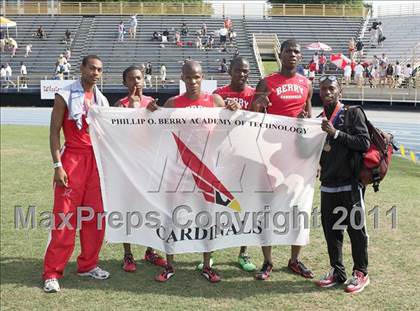 Thumbnail 3 in NCHSAA 2A Track & Field Championships photogallery.