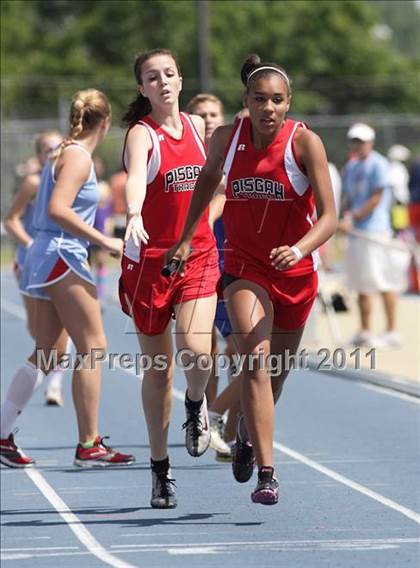 Thumbnail 1 in NCHSAA 2A Track & Field Championships photogallery.