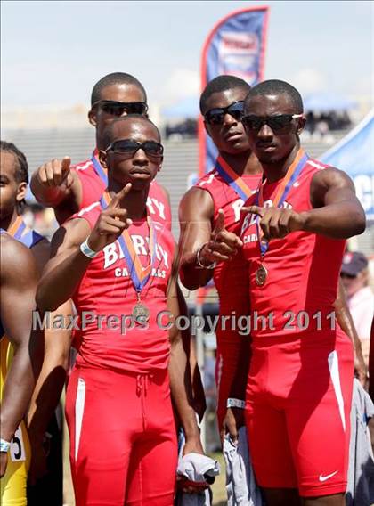 Thumbnail 3 in NCHSAA 2A Track & Field Championships photogallery.