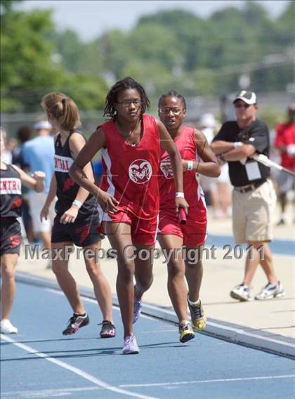 Thumbnail 1 in NCHSAA 2A Track & Field Championships photogallery.