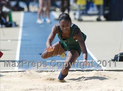 Thumbnail 3 in NCHSAA 2A Track & Field Championships photogallery.